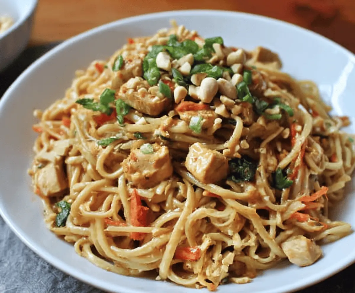 Easy Thai Peanut Chicken Pasta Recipe